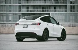 Автомобили на Продажу, Tesla, Model Y, 2024, Автомат, 70 км